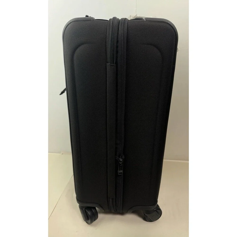 Tumi Alpha 3 International Expandable 4 Wheeled CarryOn Spinner Suitcase Luggage